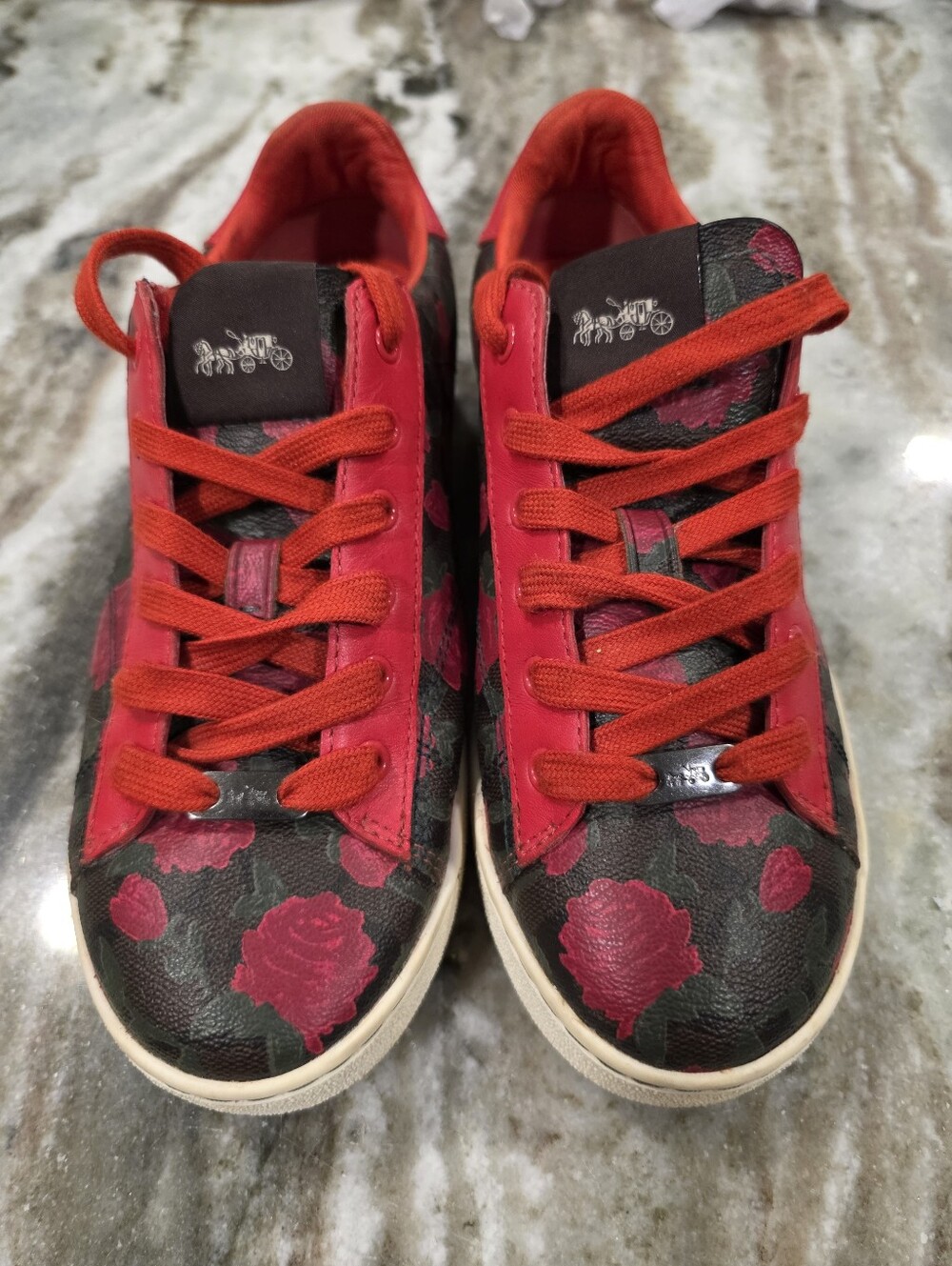 Coach Signature C Rose Floral Print Sneakers Red Leather Trim Low Top Women’s 7 - Picture 2 of 12